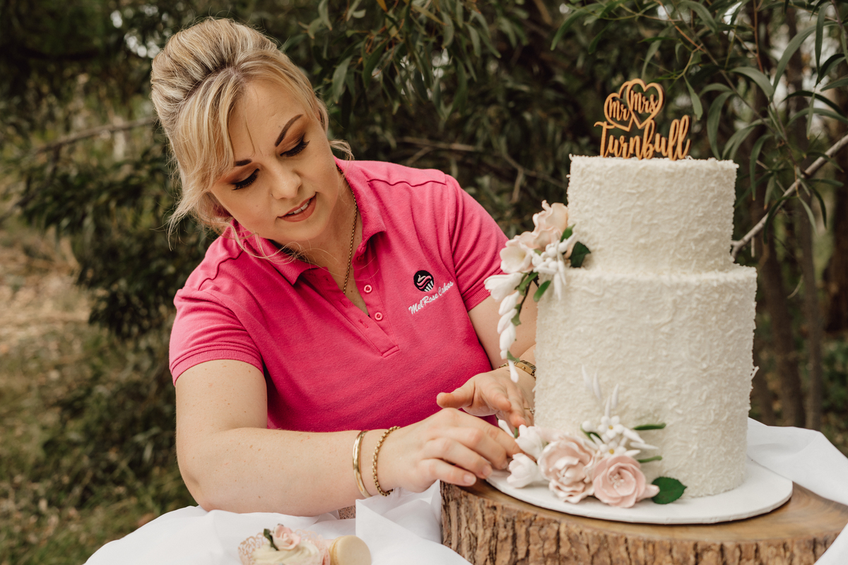 Rosalind Miller Cakes ~ Beautifully Decorated and Delicious Award Winning  Wedding Cakes | Love My Dress®, UK Wedding Blog, Podcast, Directory & Shop